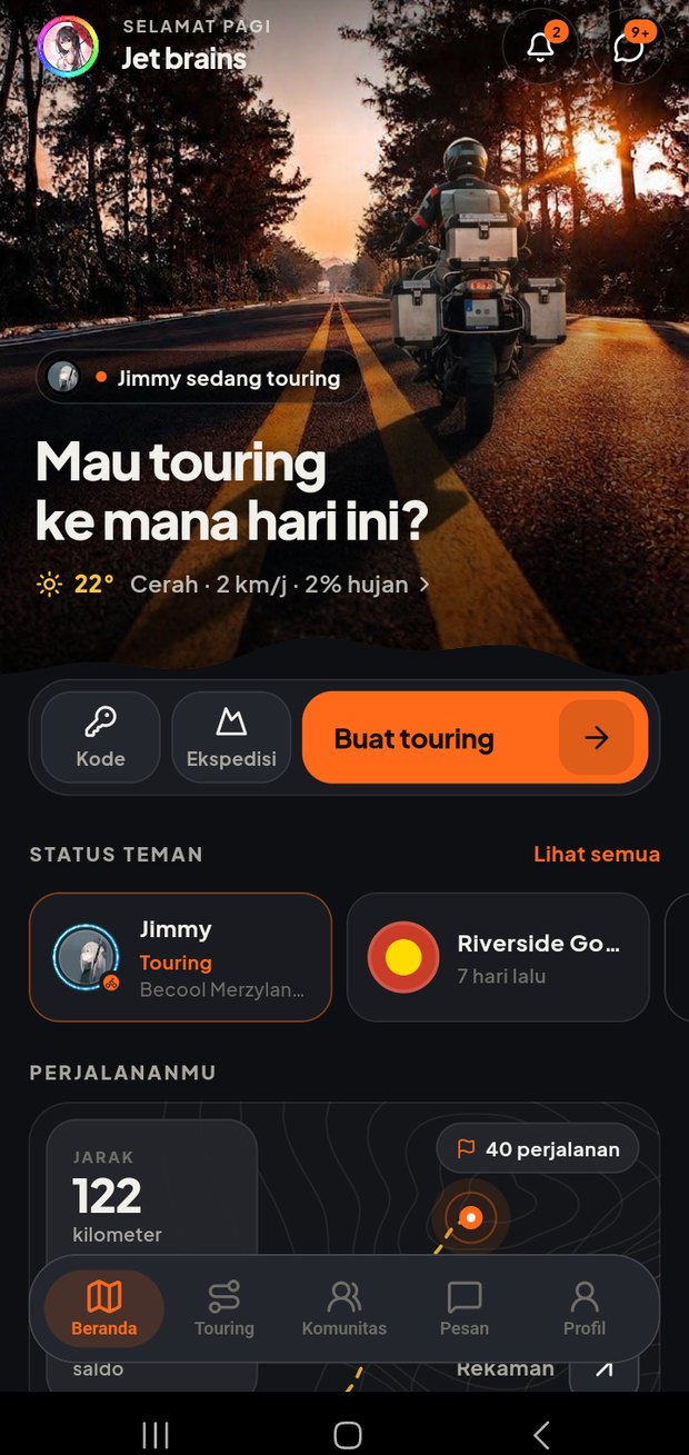 Beranda: touring berjalan, cuaca, dan status teman
